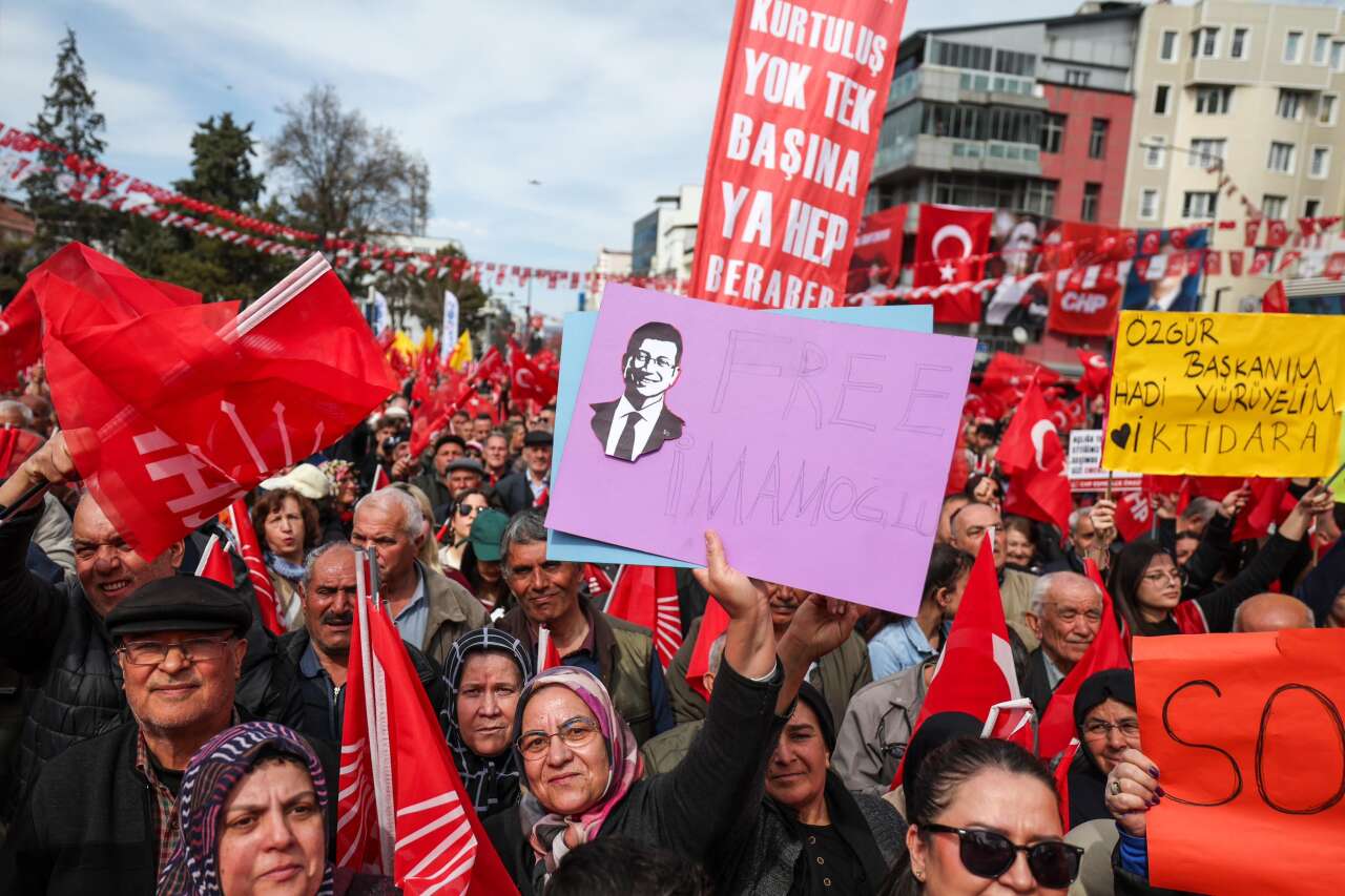 ozgur-ozel