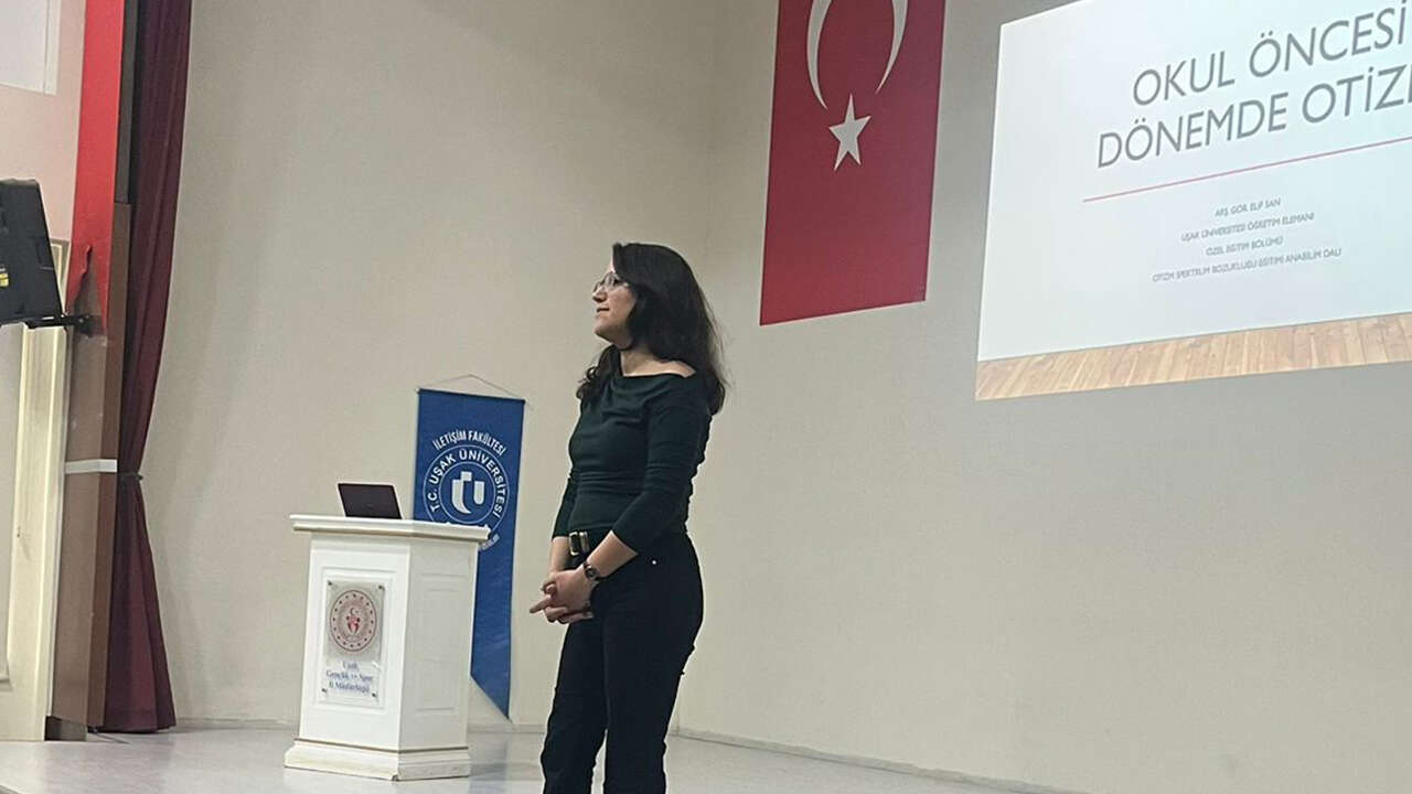universite-ogrenci-otizm-veli-toplantisi2
