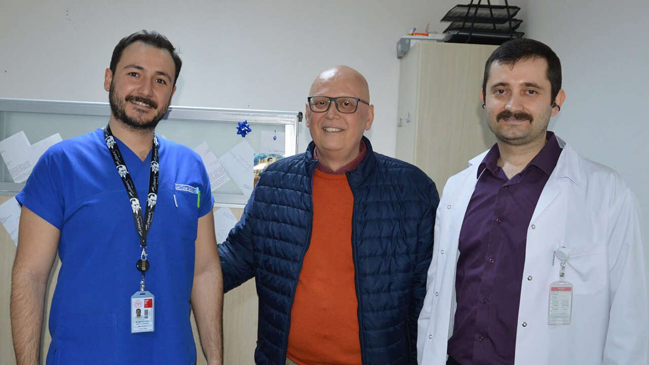 usak-14-mart-tip-bayrami-kutlama1