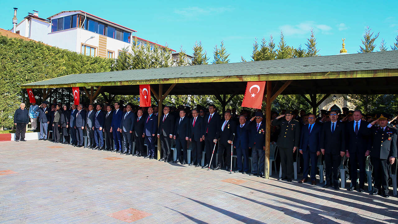 18-mart-usak-sehitlik-anma-toreni1
