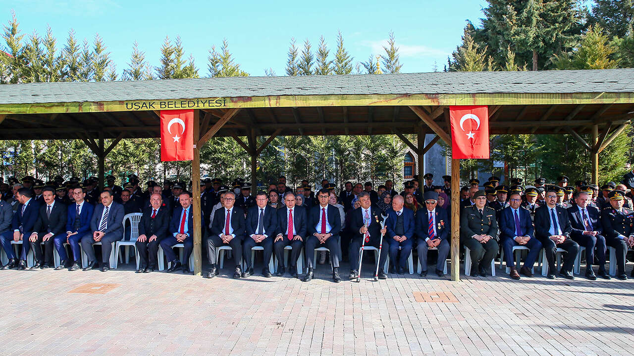 18-mart-usak-sehitlik-anma-toreni4