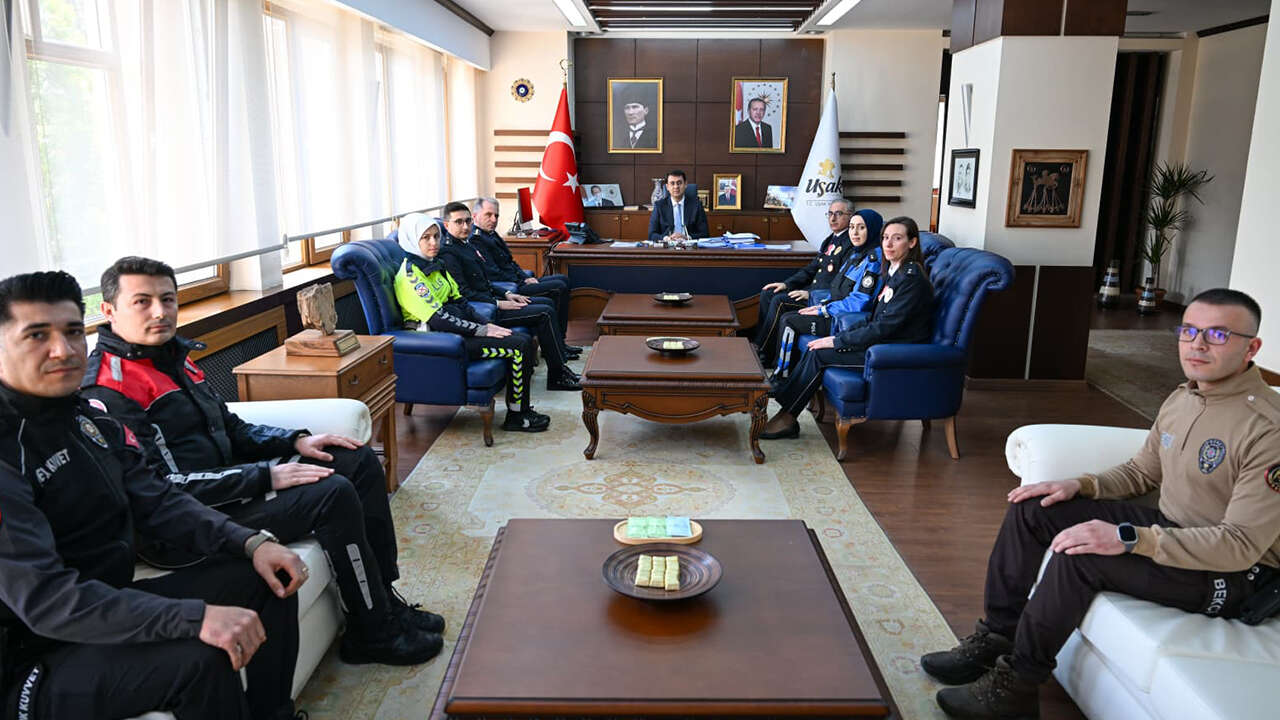 polis-haftasi-emniyet-vali-ziyaret