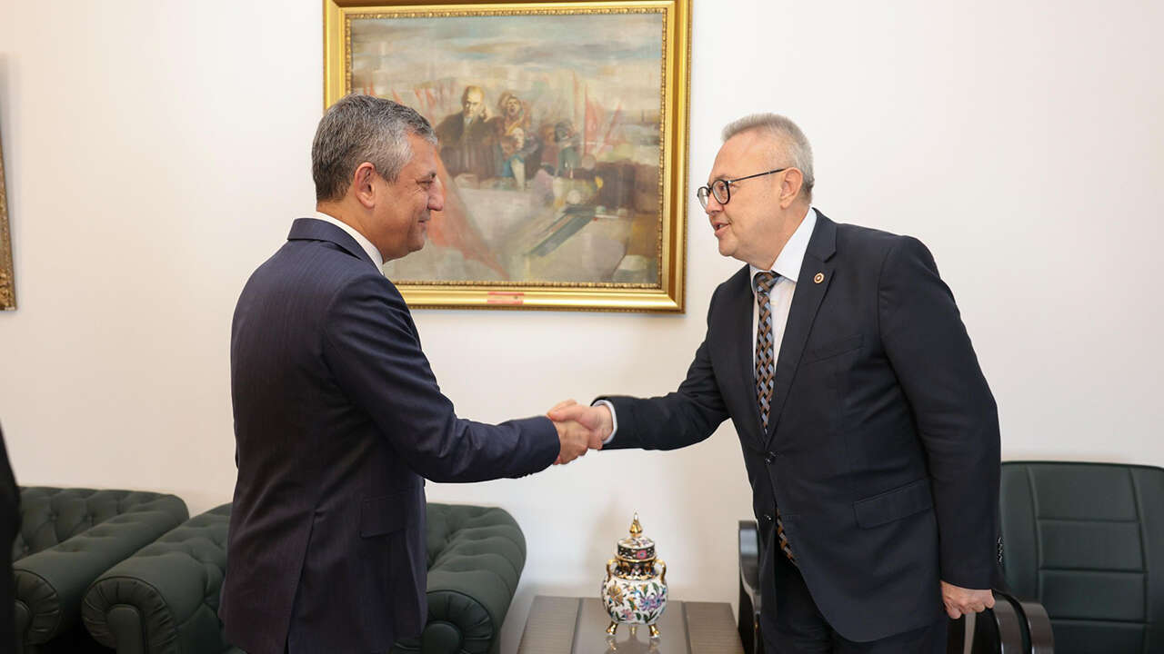 chp-usak-teskilat-ozgur-ozel-ziyaret2