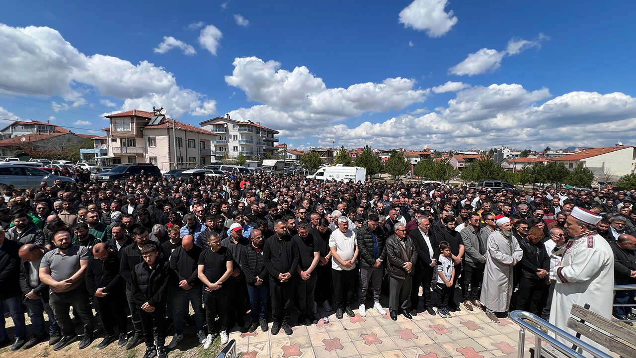 volkan-gelmez-cenaze-toreni