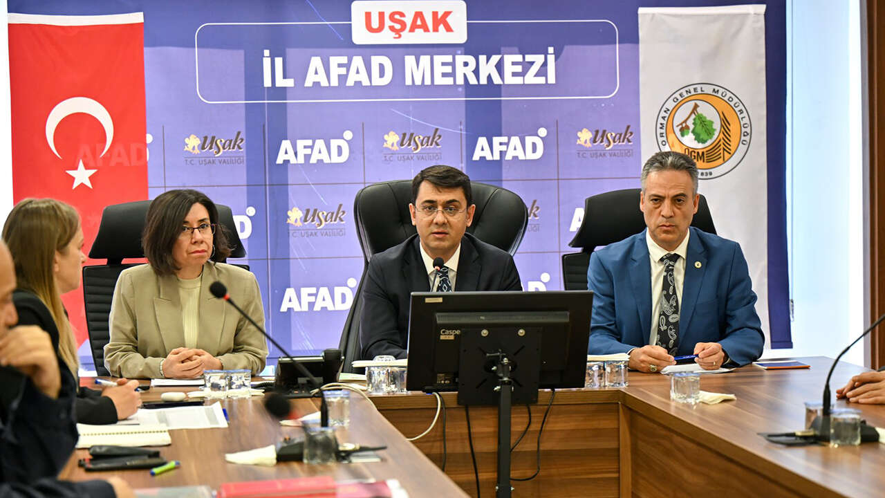 usak-orman-yangini-mucadele-toplantisi2