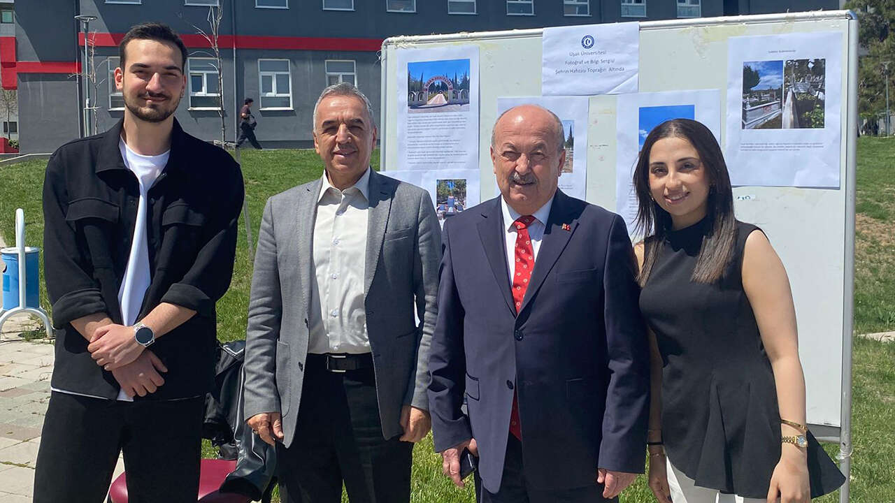 fotograf-sergisi-uni-proje-ogrenci