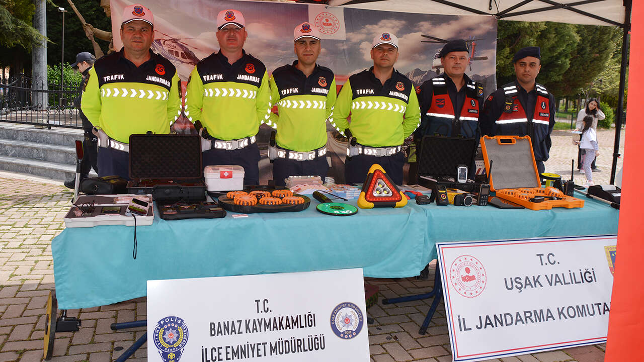 banaz-trafik-haftasi-etkinlik1