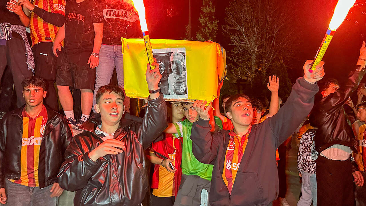 galatasaray-usak-sampiyonluk-kutlama1