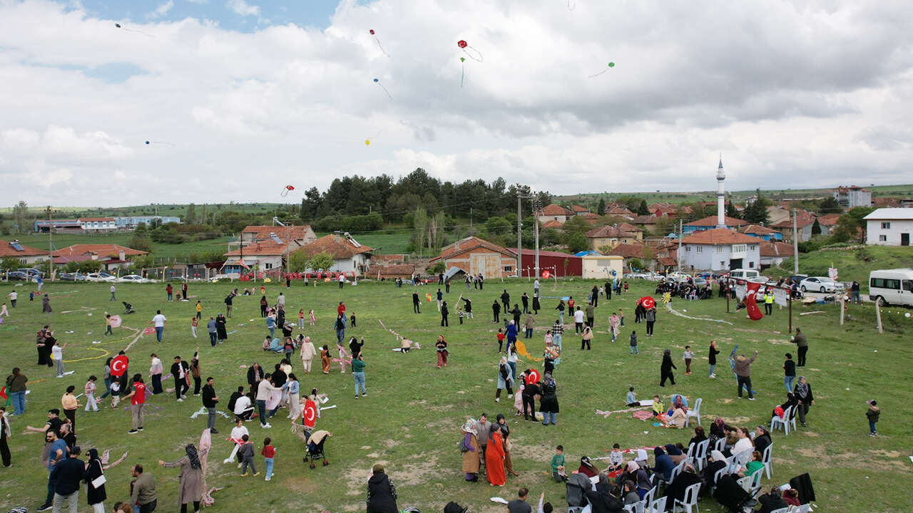 ucurtma-ve-aile-senligi-ozel-idare4