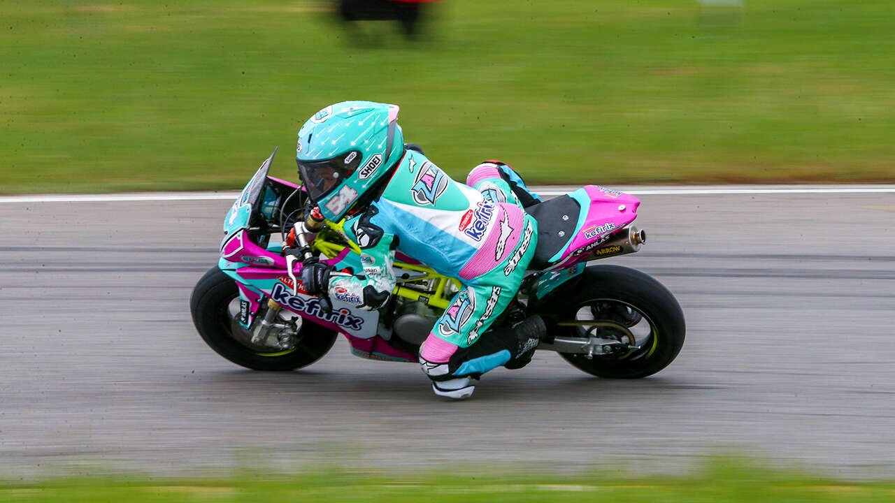 super-moto-usak-yarislar-nefes-kesti1