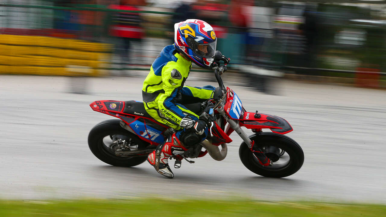 super-moto-usak-yarislar-nefes-kesti4