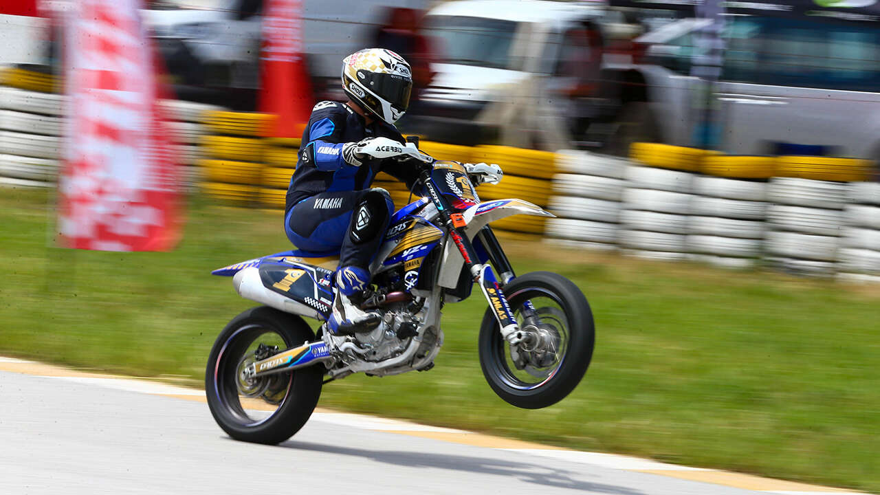 supermoto-yarislari-tamamlandi-usak