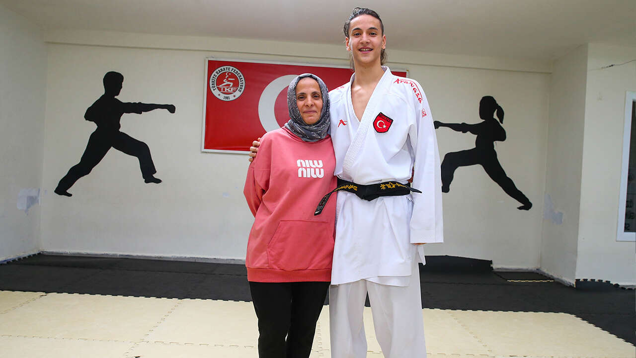 alperen-sahin-usak-karate-dunya-sampiyonlugu