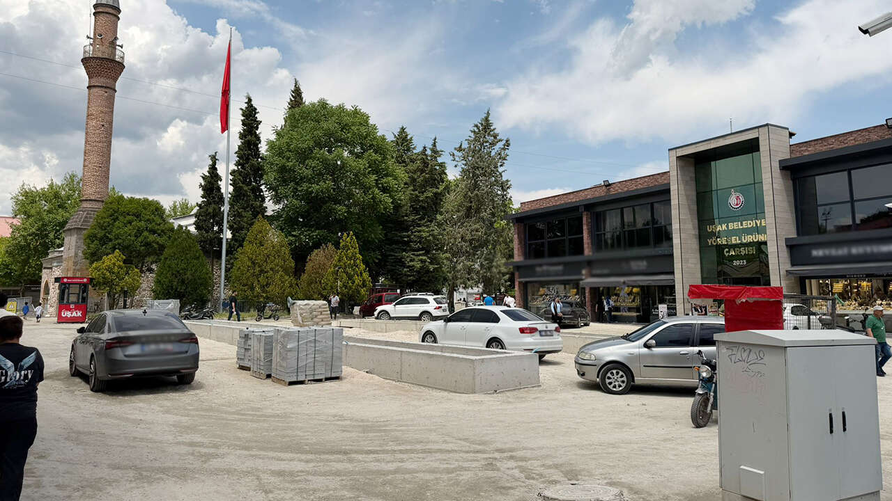 eski-belediye-binasi-onu-otopark1