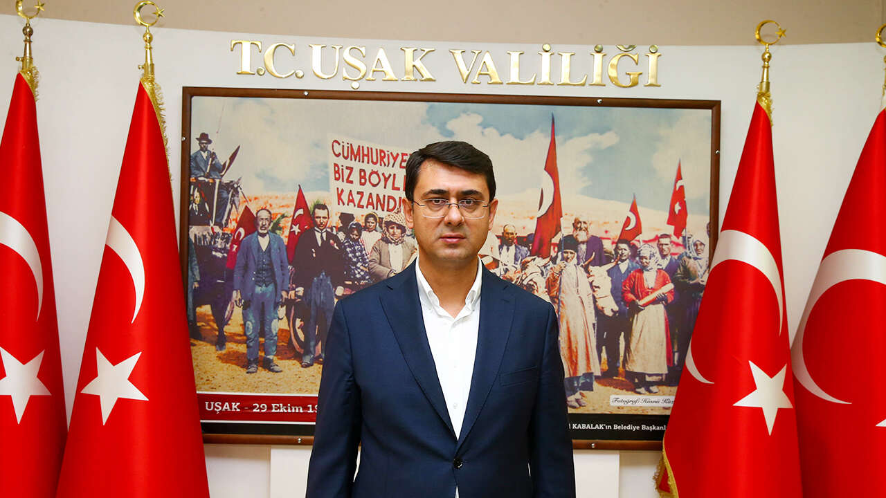 usak-valiligi-sefkat-ekibi-yardim