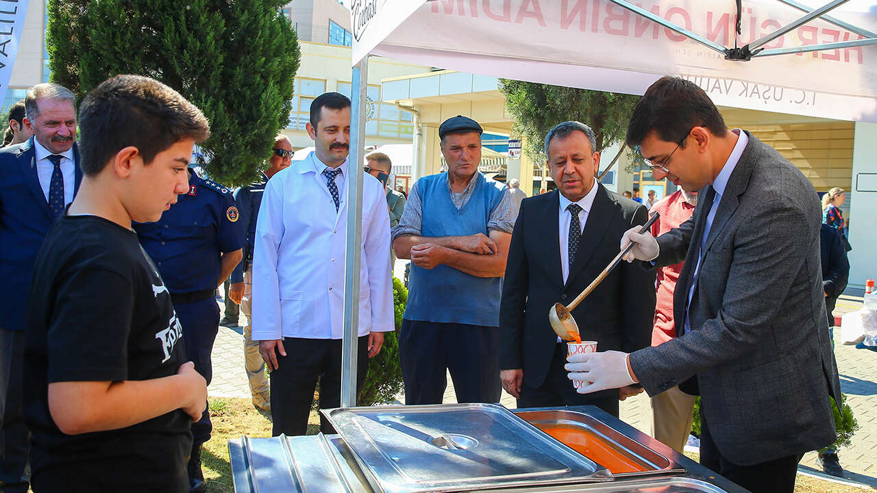 hastane-bahcesi-corba-ikrami2